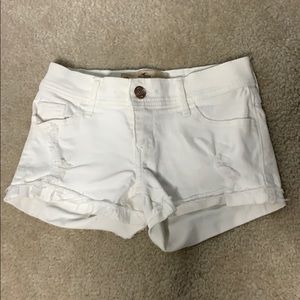 Hollister • distressed jean shorts